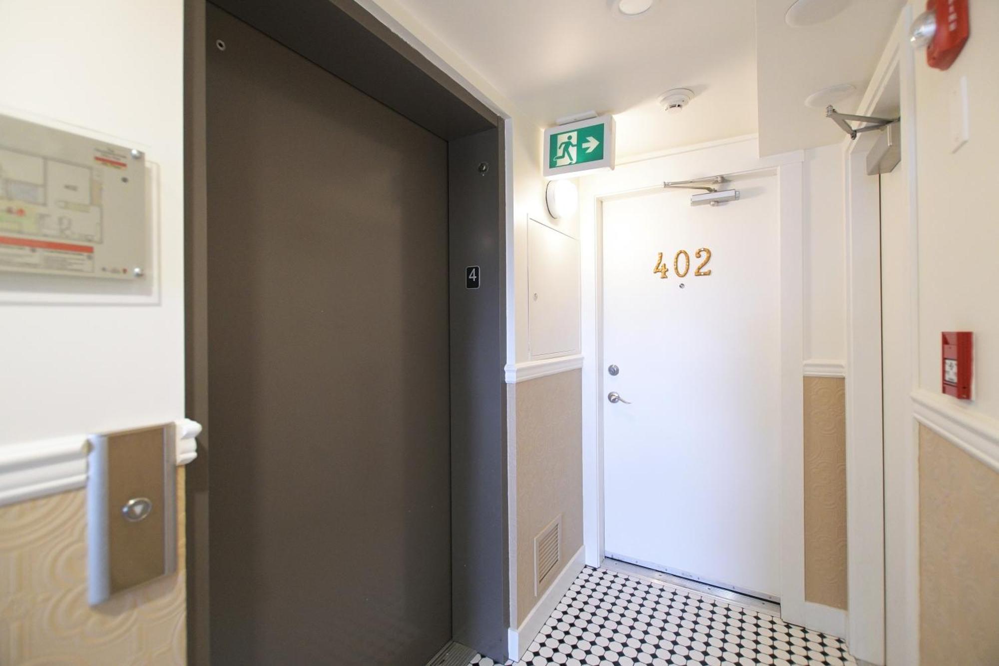 Victoria'S Parliamentary Suite With Private Rooftop Patio & Harbour View Екстер'єр фото